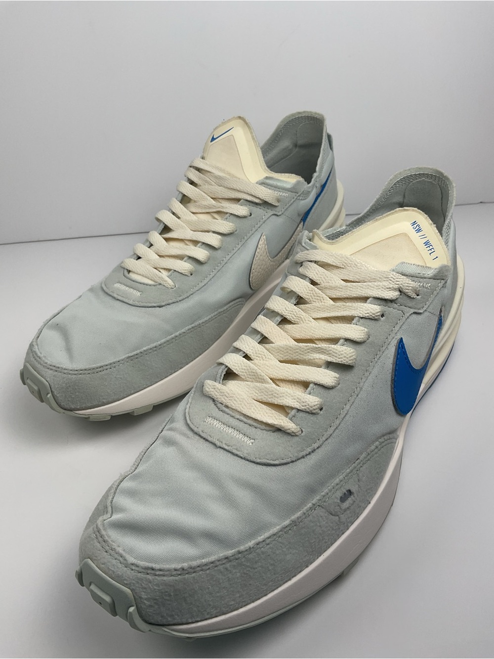 Nike Waffle One Light Bone Vivid Blue Sneakers Size 11.5 Men